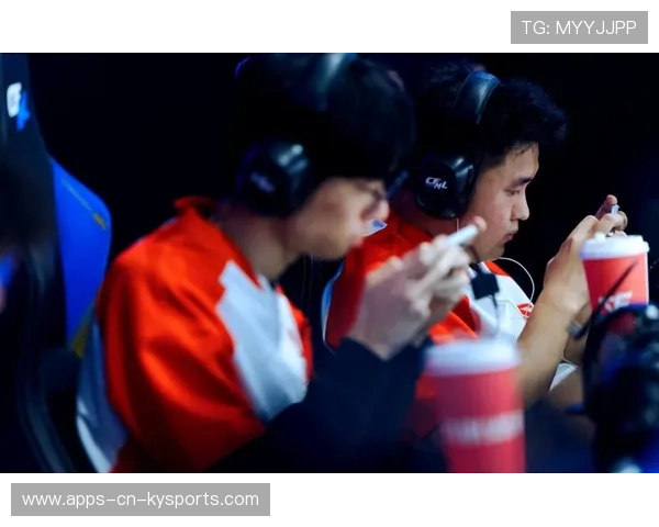 EDG与其他战队激烈对抗，edg对手