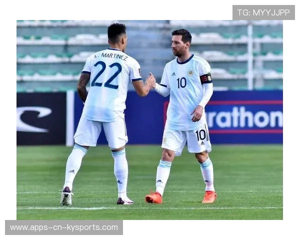 厄瓜多尔射手破门，巴萨强势反击，厄瓜多尔和巴西足球